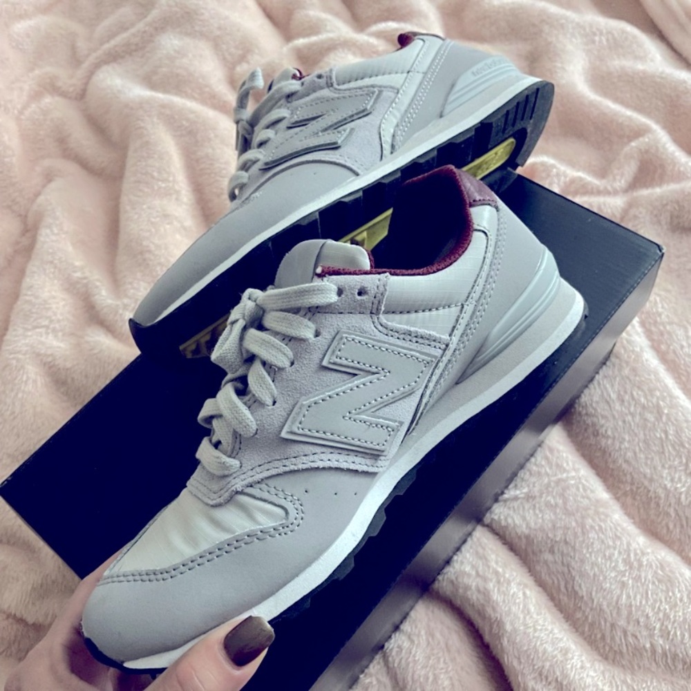 Figs size 6 New Balance